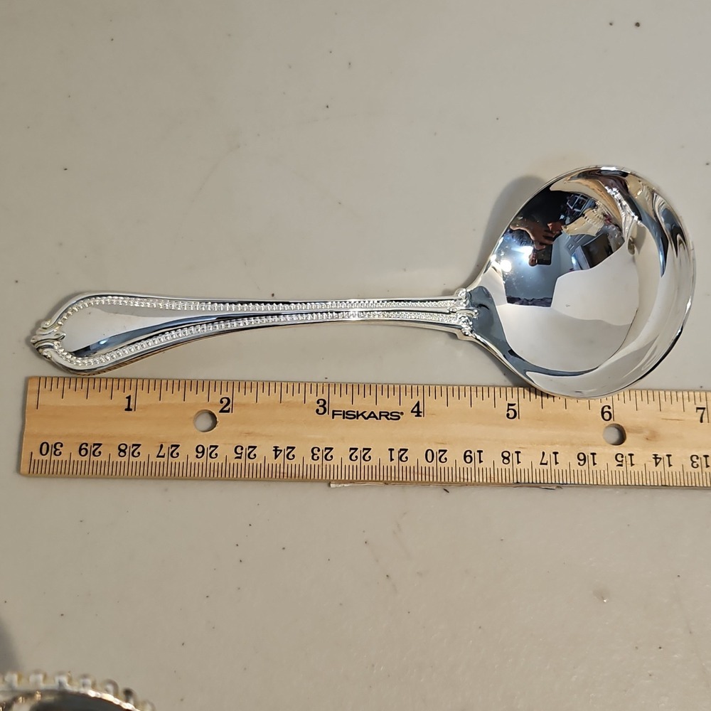 International Silver Co Silver Plated Gravy Boat W/ Ladle - Picture 11 of 11
